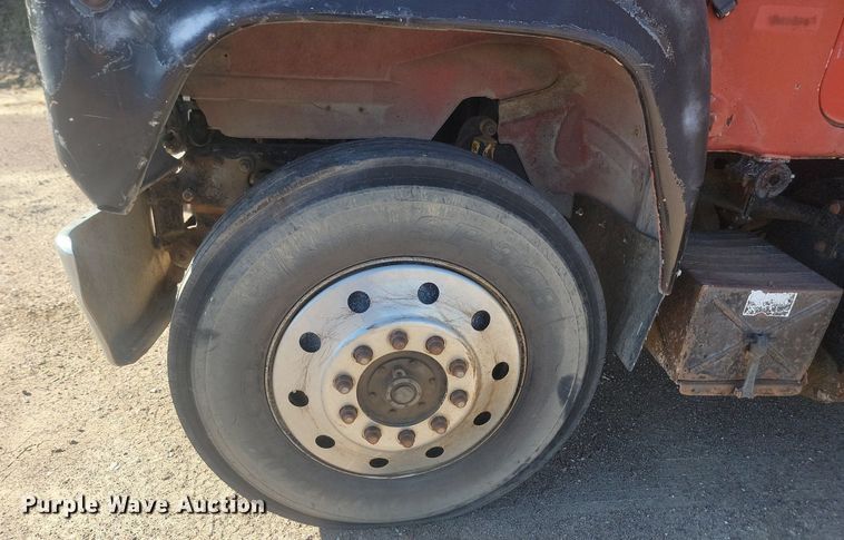 image for item JG9775 1980 Mack  water truck