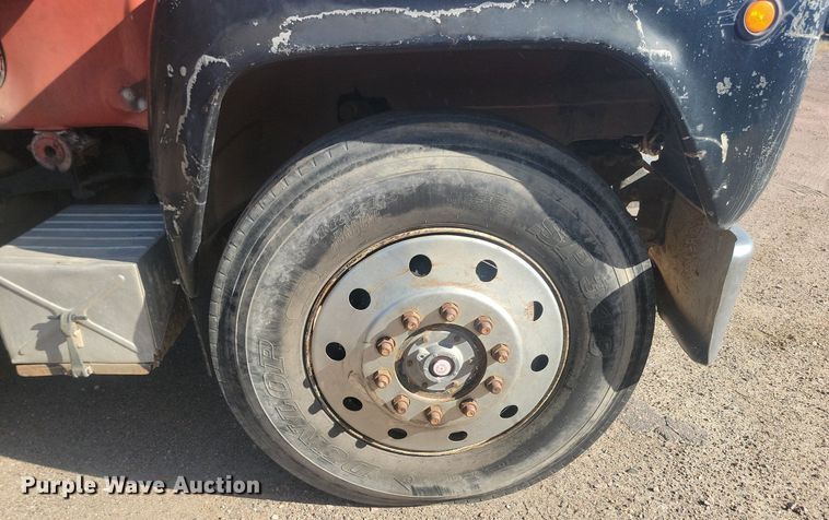 image for item JG9775 1980 Mack  water truck