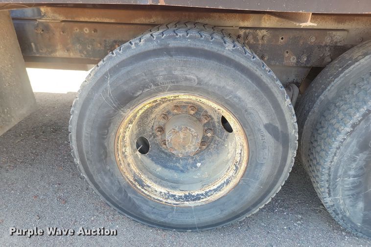 image for item JG9775 1980 Mack  water truck