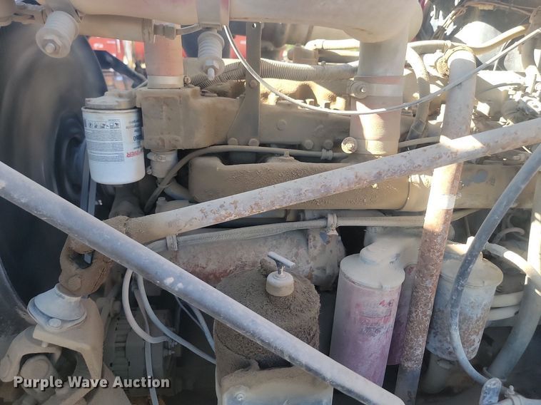 image for item JG9776 1993 Mack RD690S  water truck