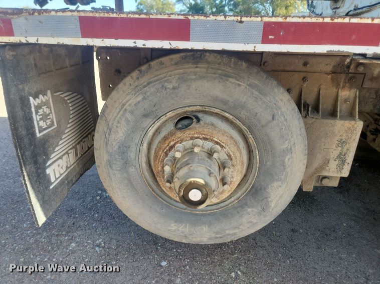 image for item JG9776 1993 Mack RD690S  water truck