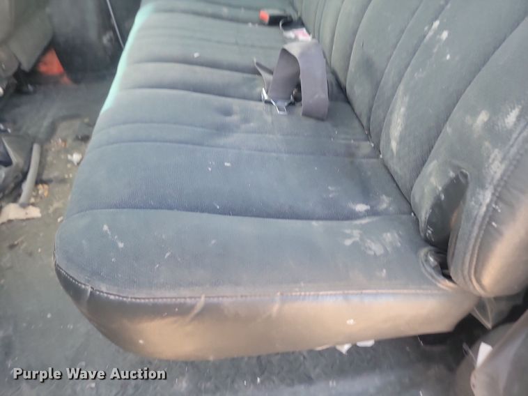 image for item JG9778 2005 Chevrolet C5500  Crew Cab flatbed truck