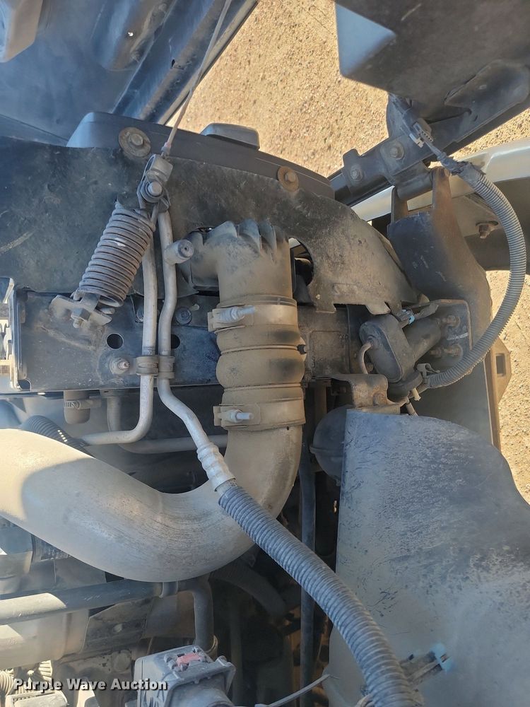 image for item JG9778 2005 Chevrolet C5500  Crew Cab flatbed truck