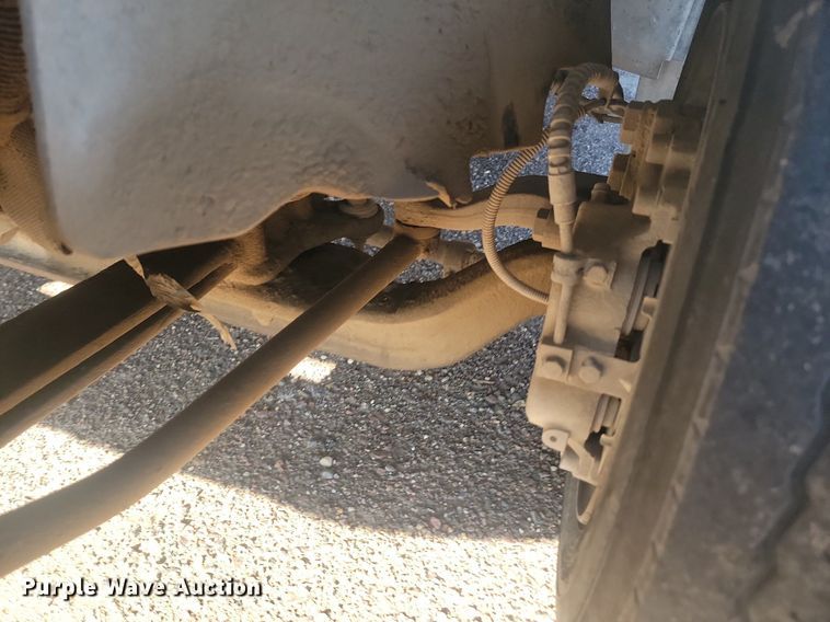 image for item JG9778 2005 Chevrolet C5500  Crew Cab flatbed truck