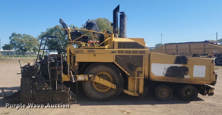 image for item JG9781 2010 Caterpillar AP1000D  paver