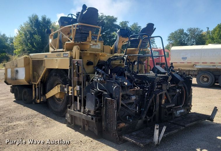image for item JG9781 2010 Caterpillar AP1000D  paver