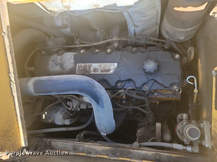 image for item JG9781 2010 Caterpillar AP1000D  paver