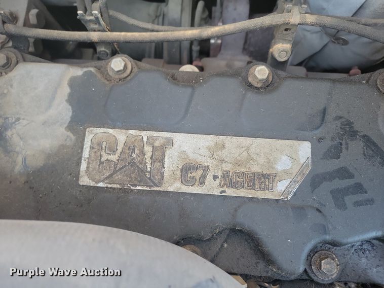 image for item JG9781 2010 Caterpillar AP1000D  paver