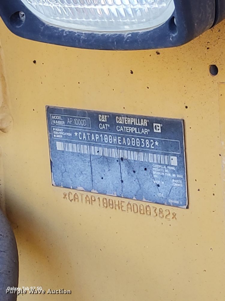 image for item JG9781 2010 Caterpillar AP1000D  paver