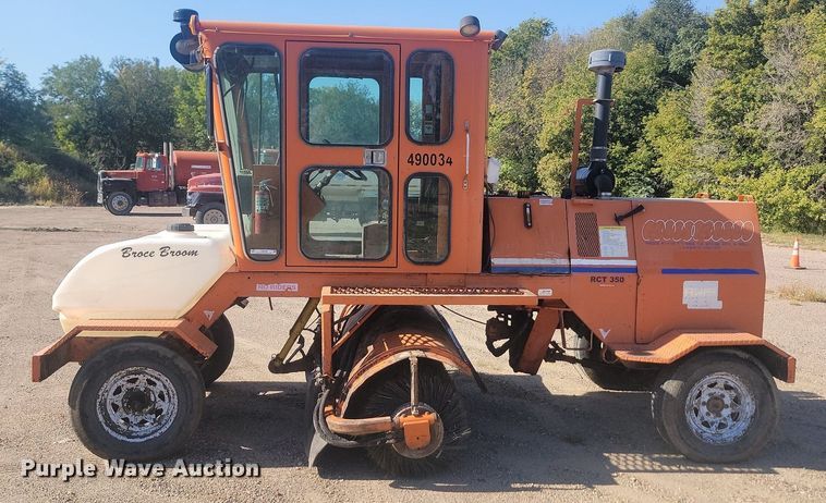 image for item JG9782 Broce Broom RTC 350  broom