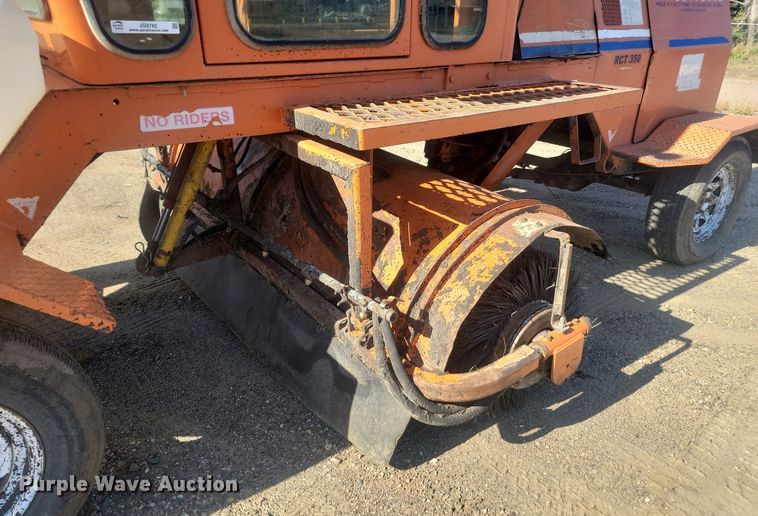 image for item JG9782 Broce Broom RTC 350  broom