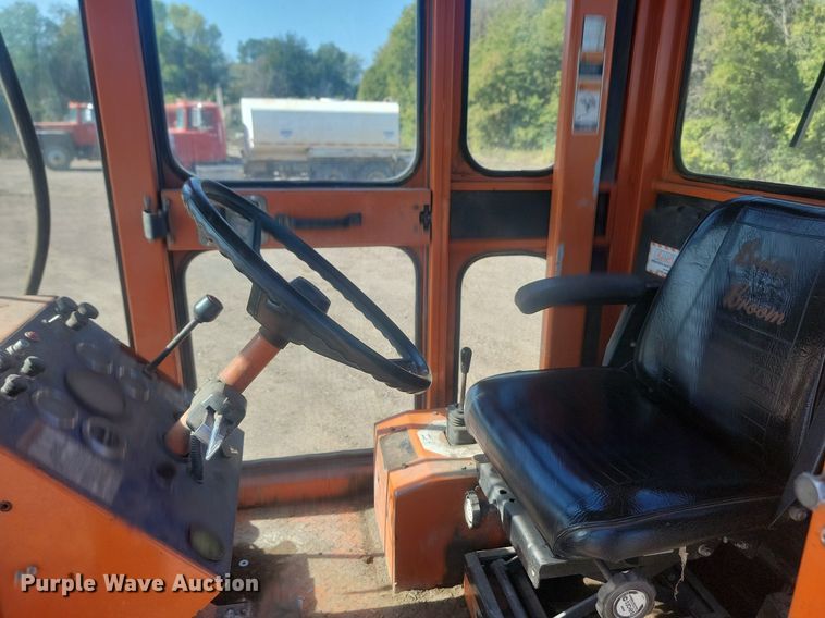 image for item JG9782 Broce Broom RTC 350  broom