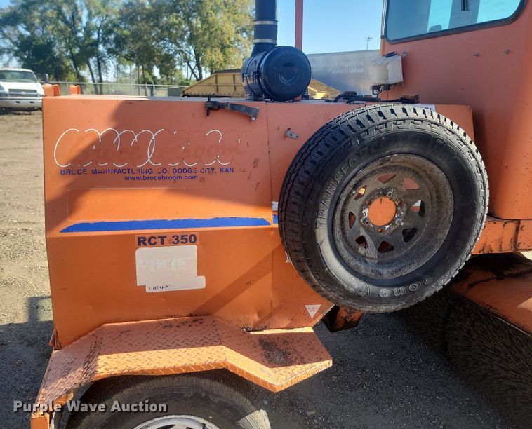 image for item JG9782 Broce Broom RTC 350  broom