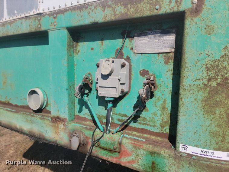 image for item JG9783 1990 Fruehauf FB8-F2-42  dry van trailer