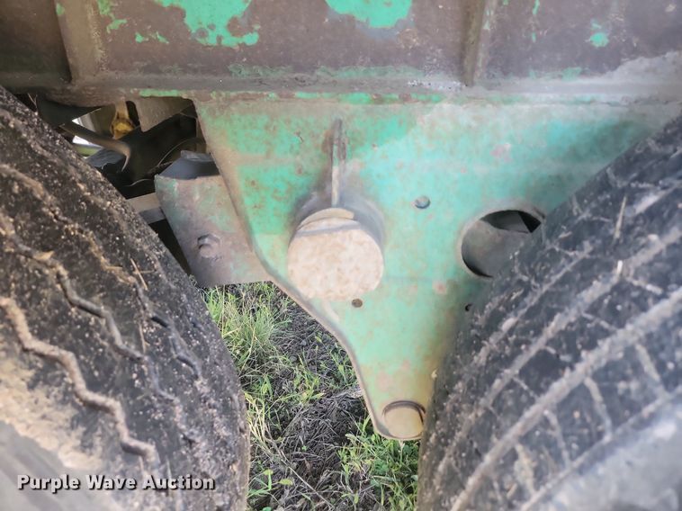 image for item JG9783 1990 Fruehauf FB8-F2-42  dry van trailer