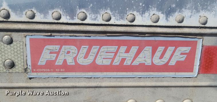image for item JG9783 1990 Fruehauf FB8-F2-42  dry van trailer