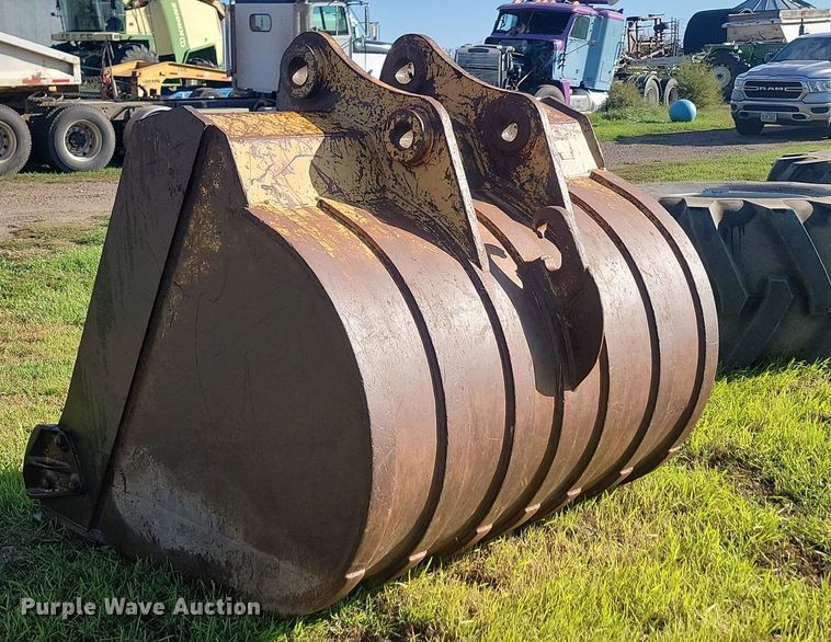 image for item JG9784 Empire  excavator bucket