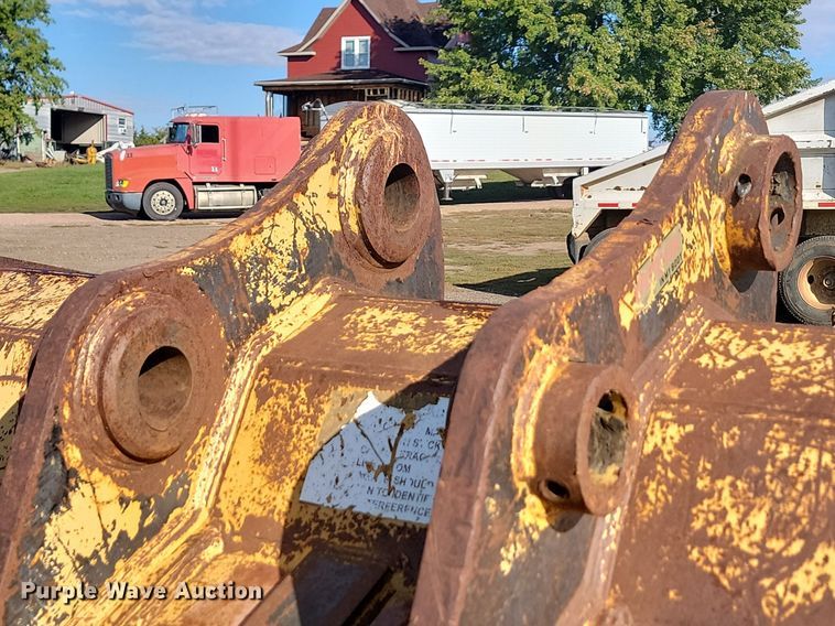 image for item JG9784 Empire  excavator bucket