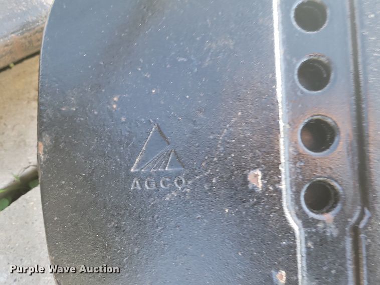 image for item JG9786 (32) Agco suitcase weights and mount