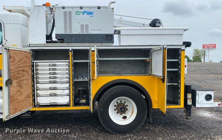 image for item KB9451 2013 Kenworth T370  utility / service truck