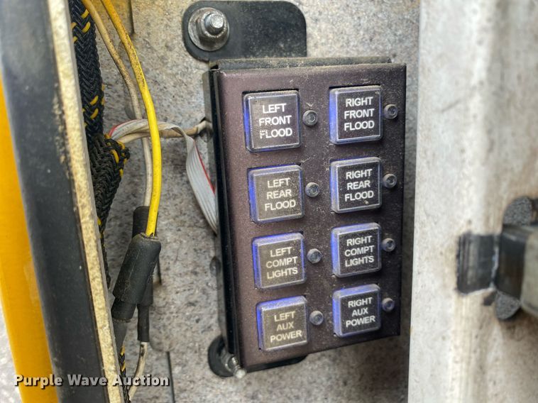 image for item KB9451 2013 Kenworth T370  utility / service truck