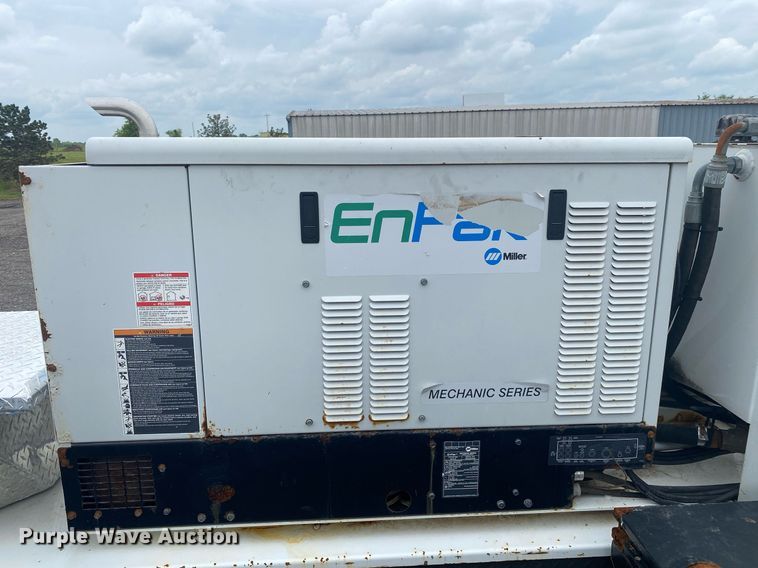 image for item KB9451 2013 Kenworth T370  utility / service truck