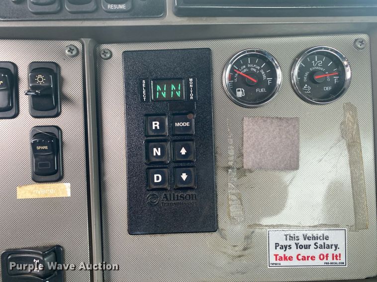 image for item KB9451 2013 Kenworth T370  utility / service truck