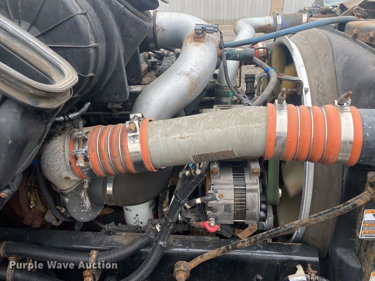 image for item KB9451 2013 Kenworth T370  utility / service truck