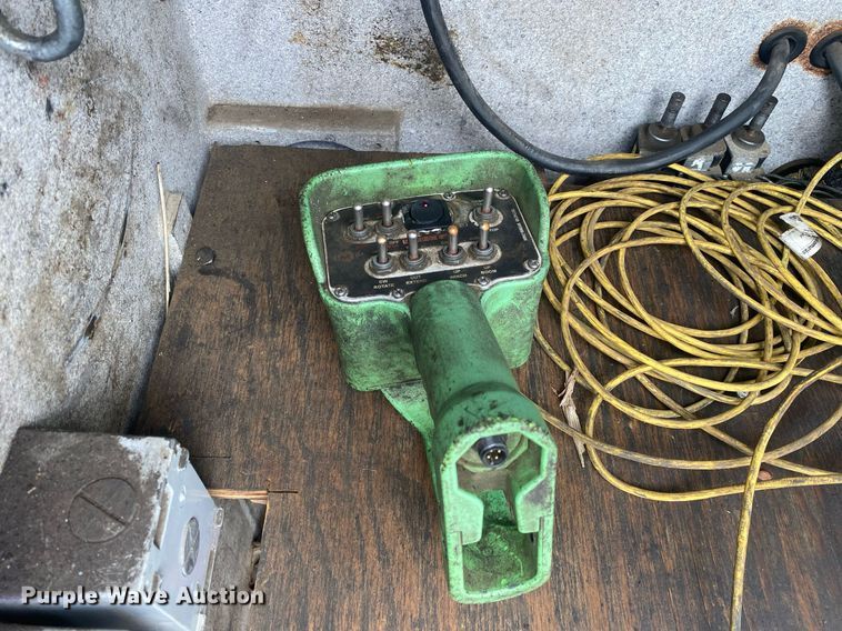 image for item KB9451 2013 Kenworth T370  utility / service truck