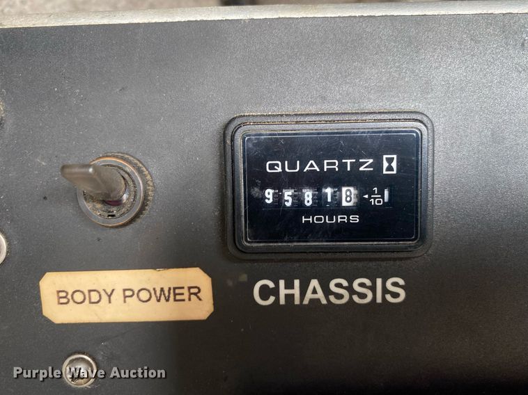 image for item KB9451 2013 Kenworth T370  utility / service truck