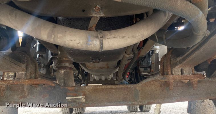 image for item KB9451 2013 Kenworth T370  utility / service truck