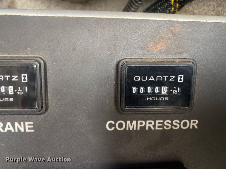 image for item KB9451 2013 Kenworth T370  utility / service truck