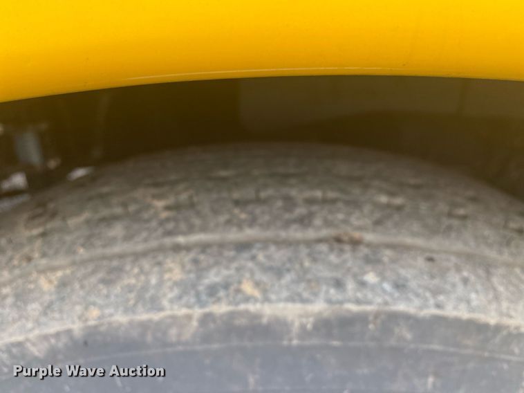 image for item KB9451 2013 Kenworth T370  utility / service truck