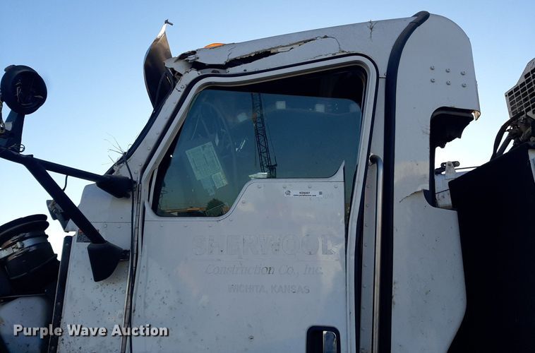 image for item KD9207 2023 Kenworth T440  crane truck