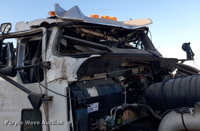 image for item KD9207 2023 Kenworth T440  crane truck