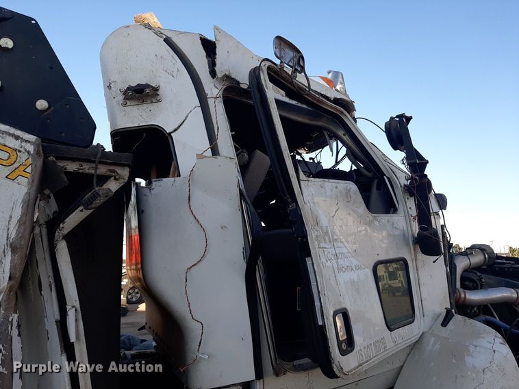 image for item KD9207 2023 Kenworth T440  crane truck