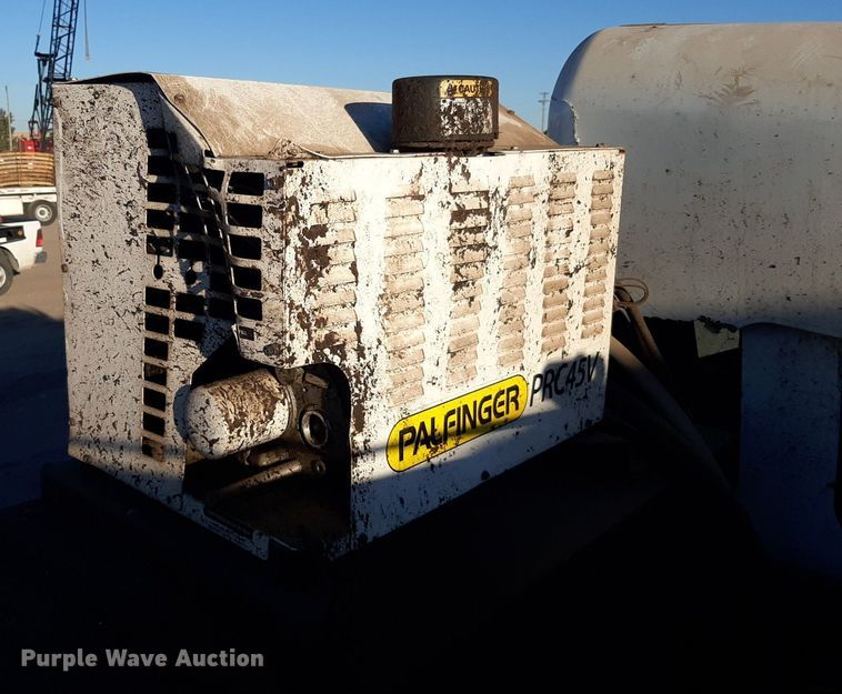 image for item KD9207 2023 Kenworth T440  crane truck