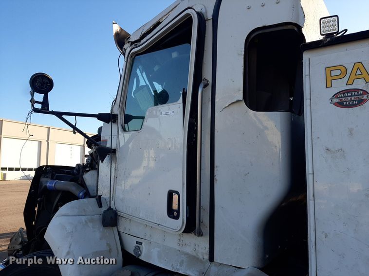 image for item KD9207 2023 Kenworth T440  crane truck