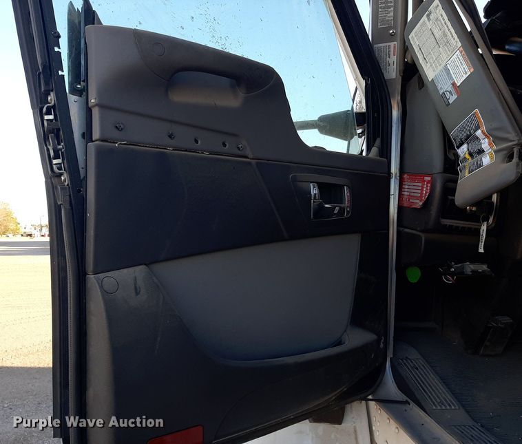 image for item KD9207 2023 Kenworth T440  crane truck