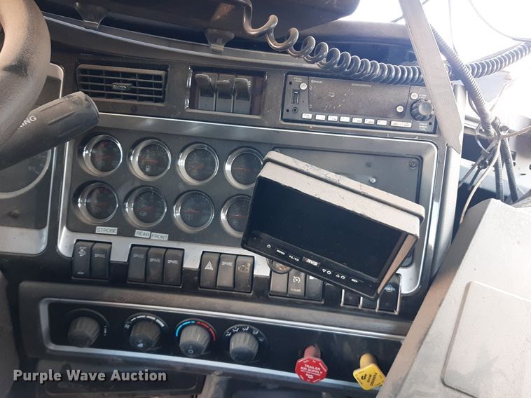 image for item KD9207 2023 Kenworth T440  crane truck