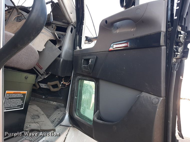 image for item KD9207 2023 Kenworth T440  crane truck