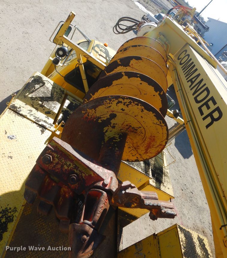 image for item KD9218 2004 Ford F750 Super Duty  digger derrick truck