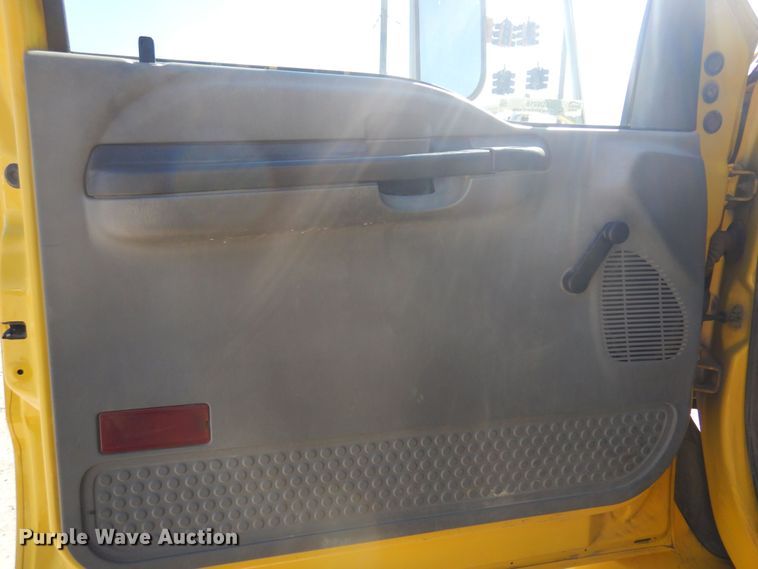 image for item KD9218 2004 Ford F750 Super Duty  digger derrick truck