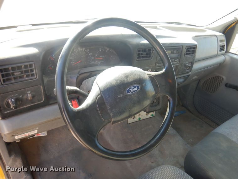 image for item KD9218 2004 Ford F750 Super Duty  digger derrick truck