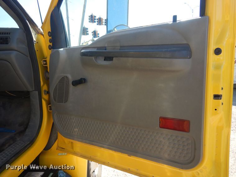 image for item KD9218 2004 Ford F750 Super Duty  digger derrick truck