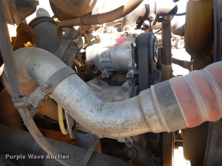 image for item KD9218 2004 Ford F750 Super Duty  digger derrick truck