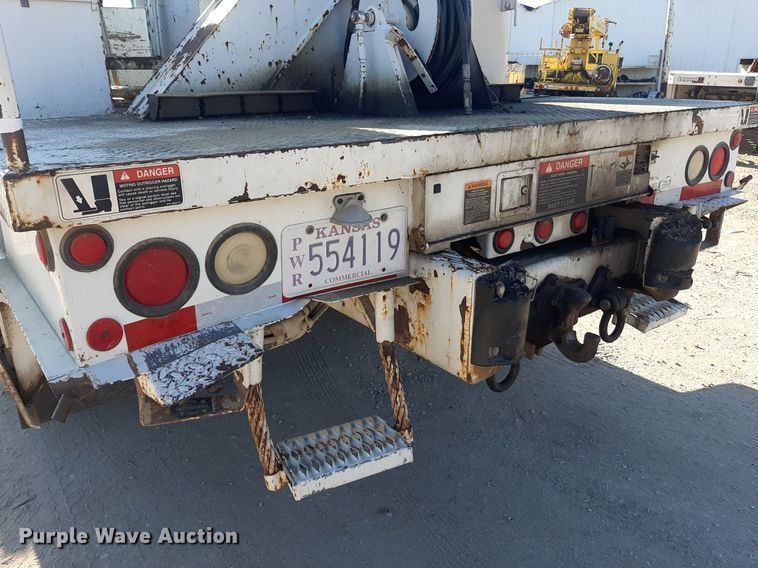 image for item KD9221 1999 Ford F800  digger derrick truck