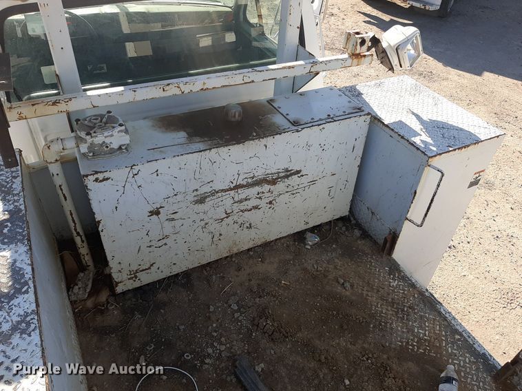 image for item KD9221 1999 Ford F800  digger derrick truck