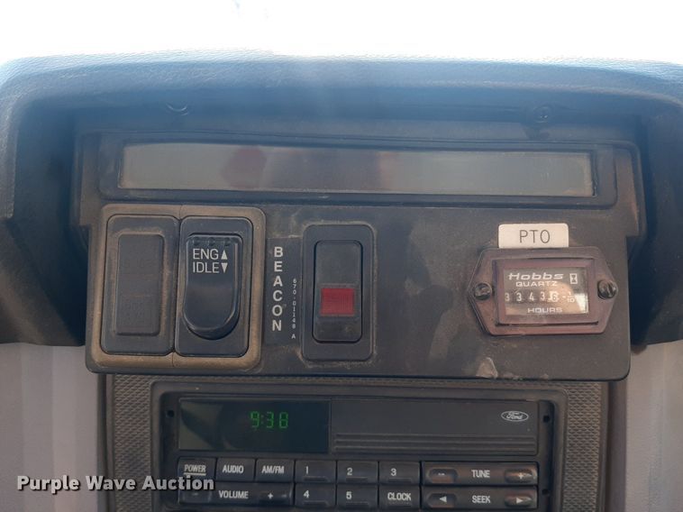 image for item KD9221 1999 Ford F800  digger derrick truck