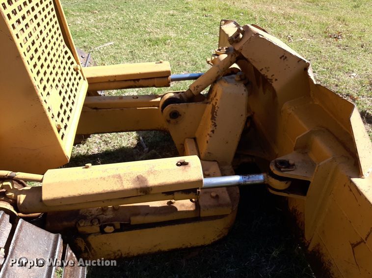image for item KD9222 1985 Komatsu D20A  dozer